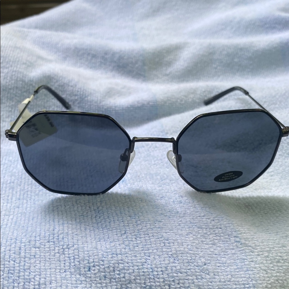 Hexagonal Black Sunglasses
